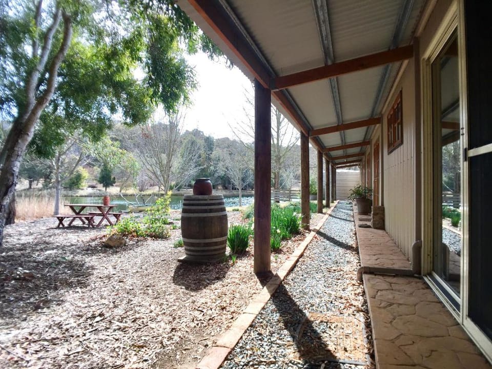 Redbrow Garden Guesthouse Hotel in Victoria