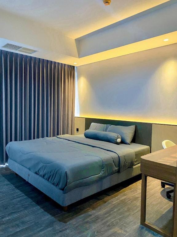 Grey Residence - Penthouse The Smith Alam Sutera Apartment in West Java