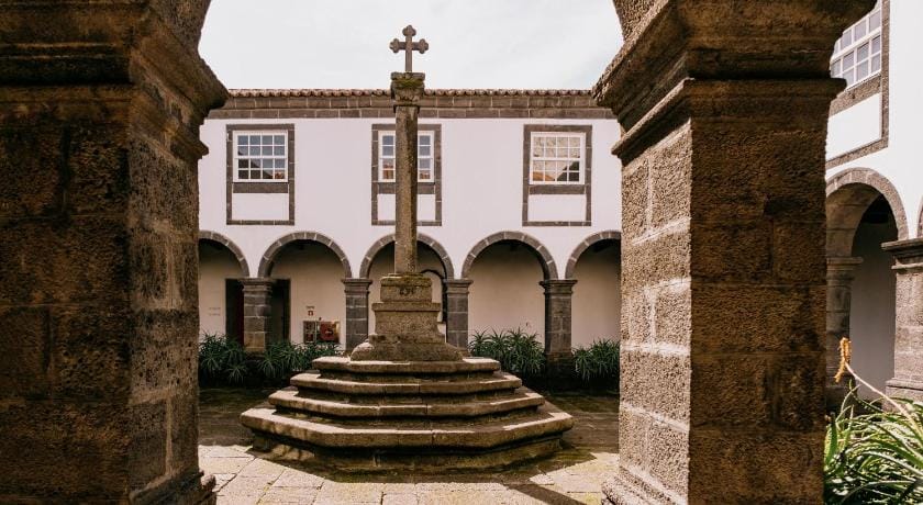 Azores Youth Hostels - Pico Hotel in Azores District