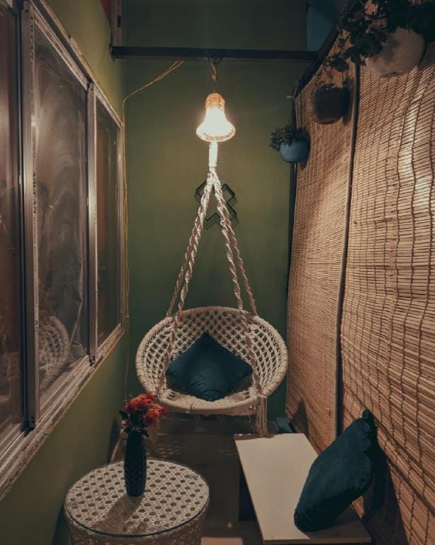 Retrocka a perfect blend of vintage n retro vibes Apartment in Bangladesh