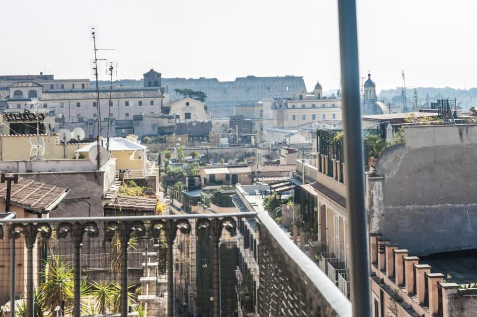 Monti Deluxe - Terrace Spectacular View Apartment in Rome