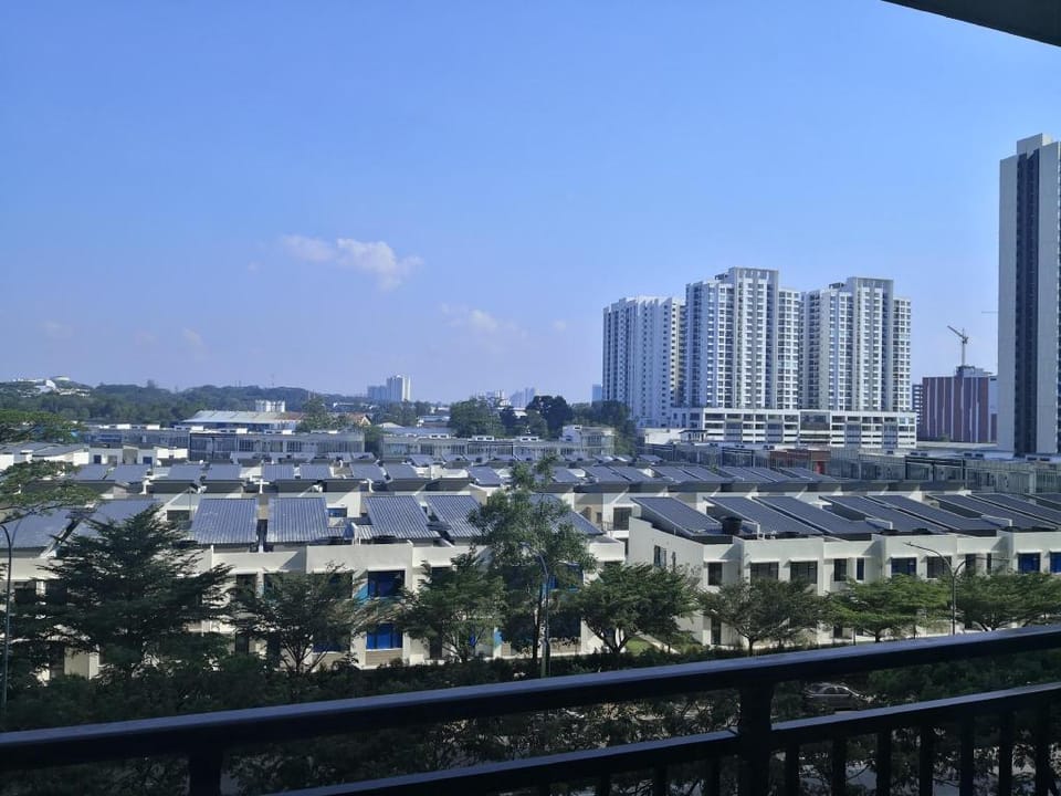 Sweet & Happy AI Home - Laman Glasier Central Park Apartment in Johor Bahru