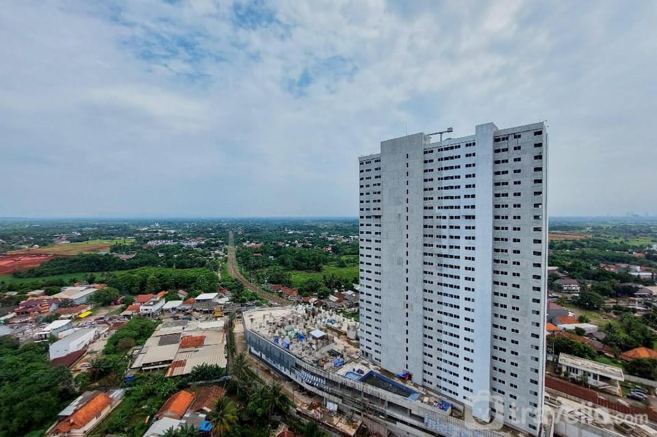 Homey Studio at Serpong Garden Apt By Travelio Apartment in West Java