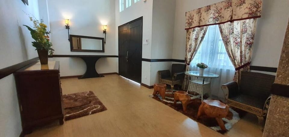 Smurf Inn Bungalow with Pool Cameron Highlands Vacation rental in Brinchang