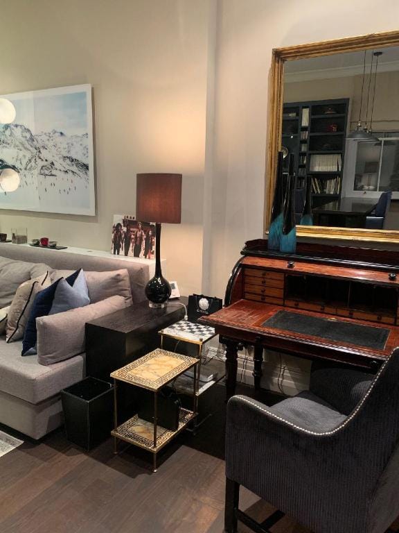 Charming And Full Of Character Apartment in City of Westminster