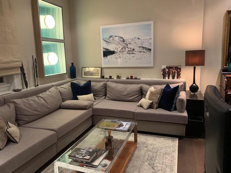 Charming And Full Of Character Apartment in City of Westminster
