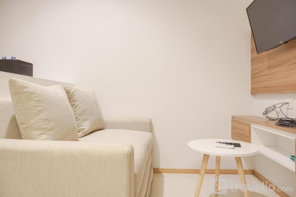 Nice and Comfort 1BR at Samara Suites By Travelio Apartment in South Jakarta City