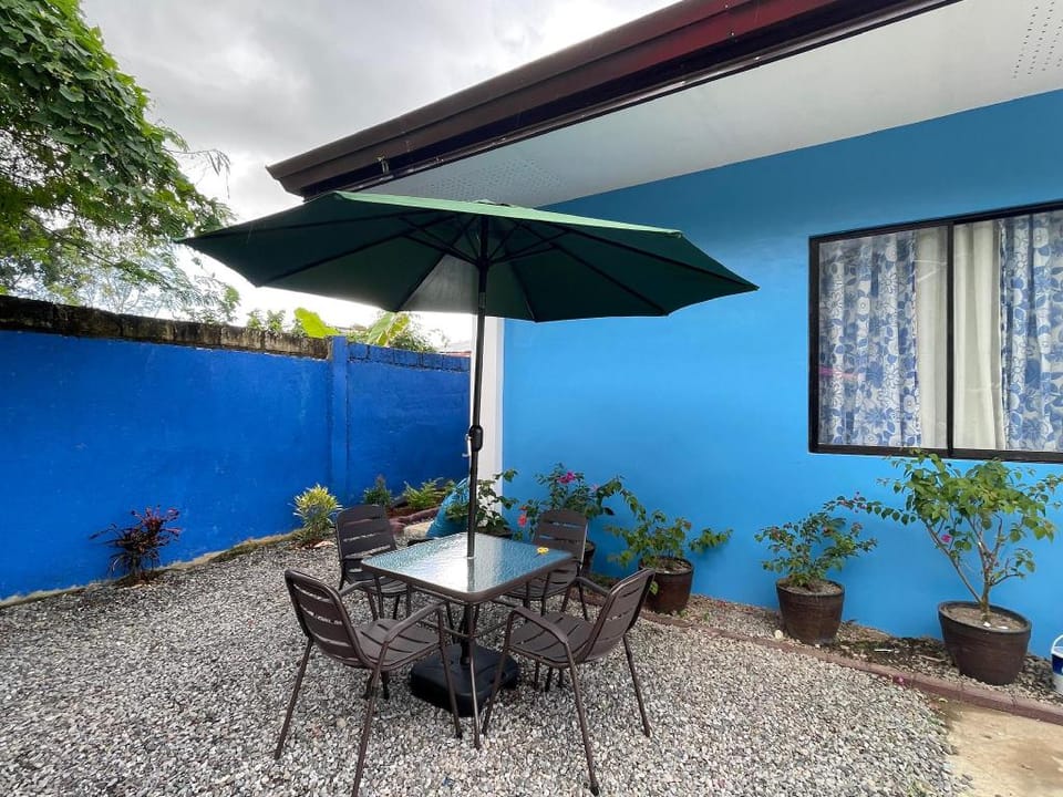 Blue Summer Suites & Restaurant Apartment in Central Visayas