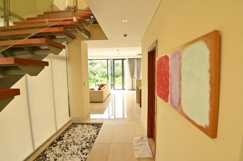 OV Luxury 4 Bedroom Villas with Private Pool Villa in Hoa Hai