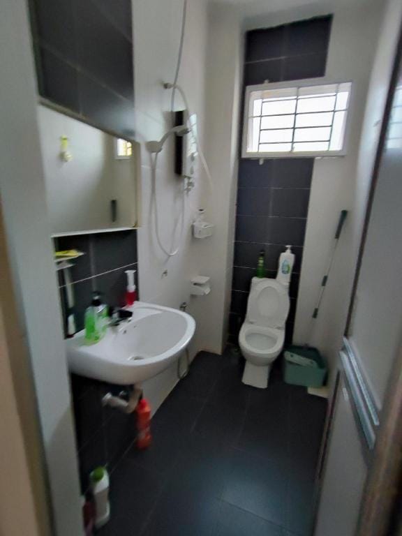 Mr Blue Homestay Dungun
 Vacation rental in Terengganu, Malaysia