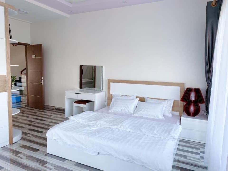 John Peter House  Apartment in Laos