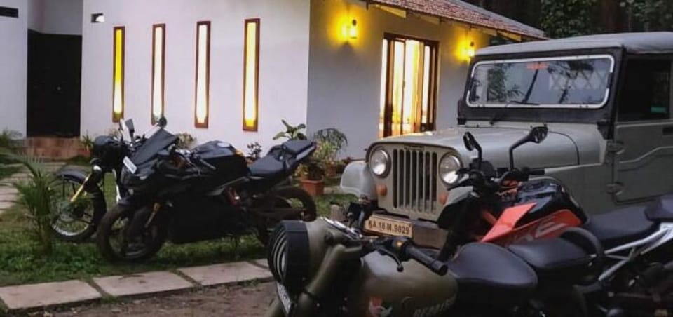 Bullock Cart Stay (Somewhere in the forest) Villa in Karnataka