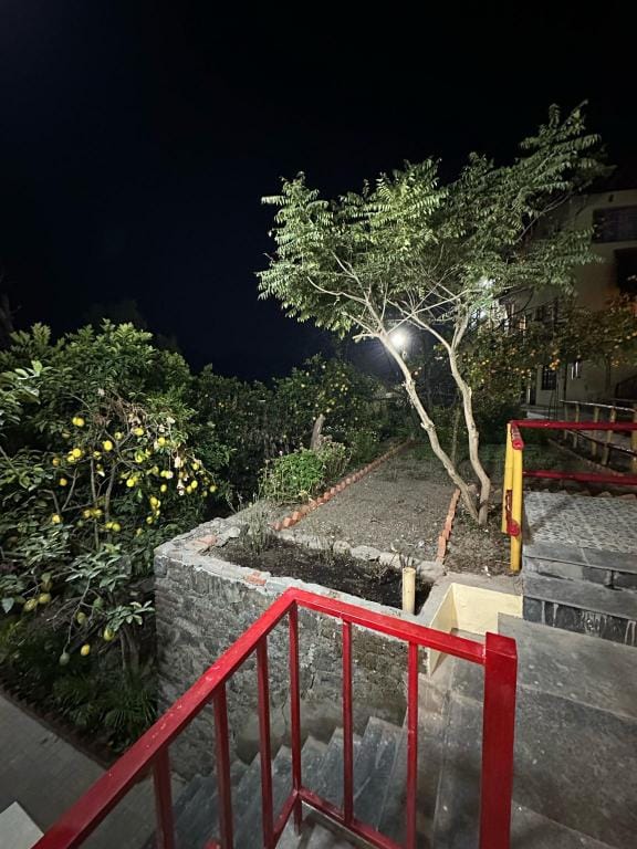 Garden Hut Vacation rental in Uttarakhand