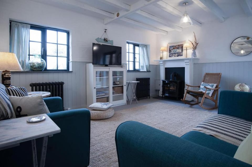 The Old Spa - 2 Bedroom Cottage - Pleasant Valley Apartment in Amroth