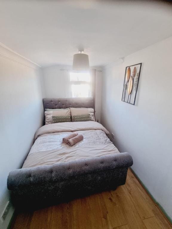 Stylishly designed home, 4 bedroom- Dartford Vacation rental in Dartford