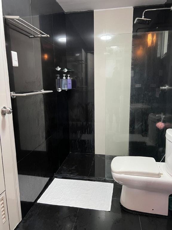 Kandi Towers - 1 Bedroom - Private Wi-Fi (200mbps) Apartment in Angeles