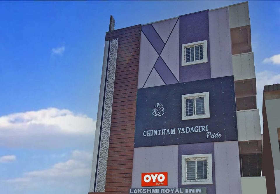 Hotel O Lakshmi Royal Inn Hotel in Telangana