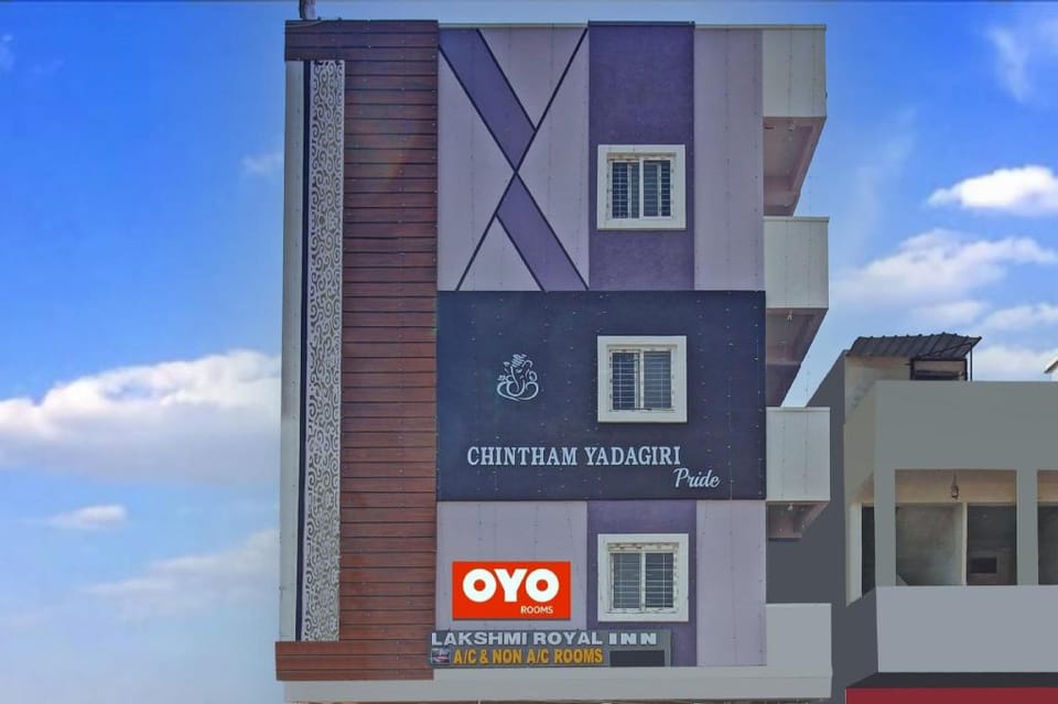 Hotel O Lakshmi Royal Inn Hotel in Telangana