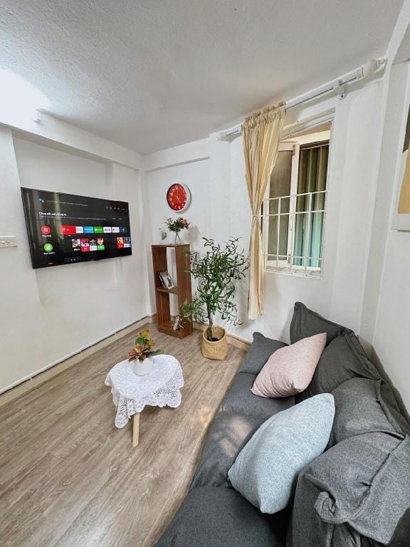 Budget|Central| Morden Cosy Home Vacation rental in Hanoi