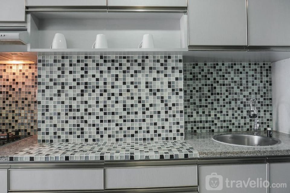 Beautiful Studio at Tamansari The Hive By Travelio Apartment in Jakarta