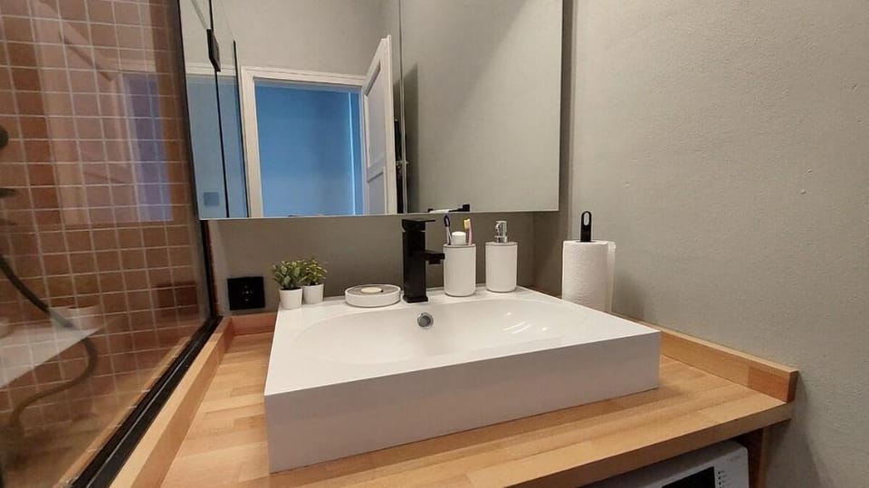 Lovely Top Floor Apartment at Nisantasi 2 +1 Apartment in Istanbul