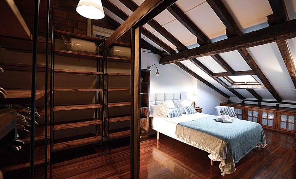 Atico en el centro de Santander con garaje Apartment in Santander