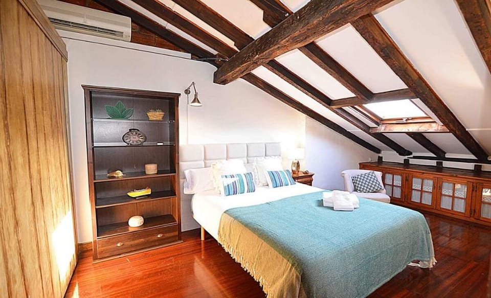 Atico en el centro de Santander con garaje Apartment in Santander