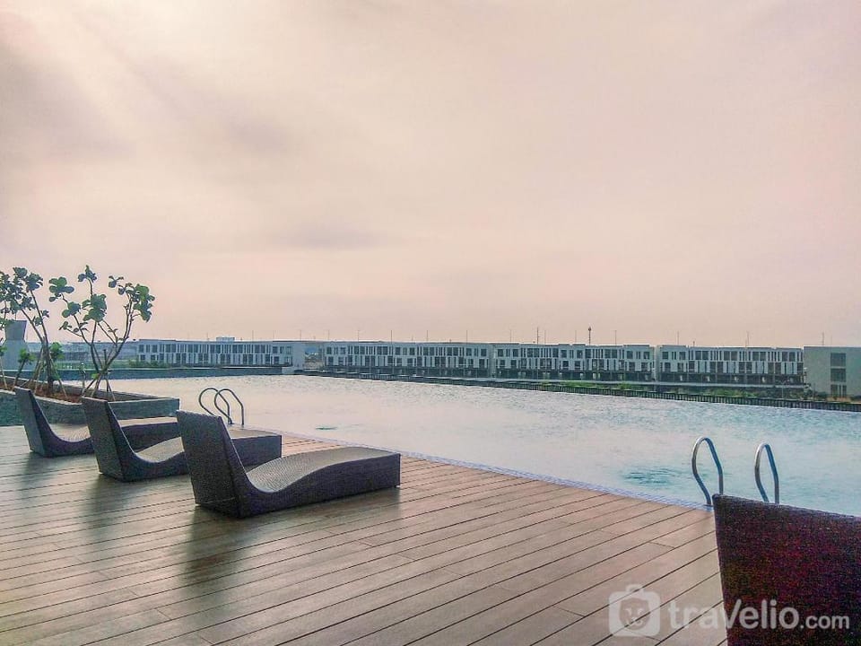 Tranquil Studio at Vasanta Innopark By Travelio Apartment in West Java