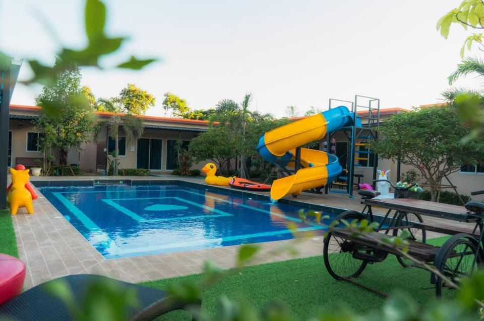 Maple Tree  Villa in Pattaya City