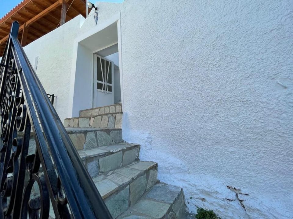 Nionas Cheerful House Vacation rental in Decentralized Administration of the Aegean