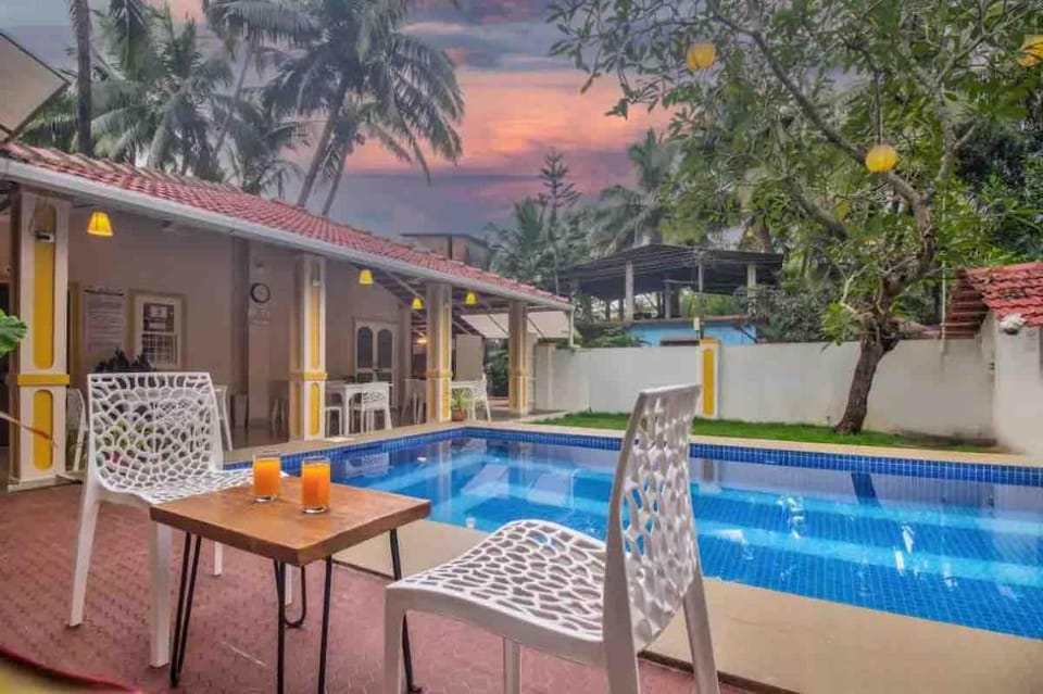 Casa-de-Flora Villa 7BHK with Large private Pool Villa in Calangute