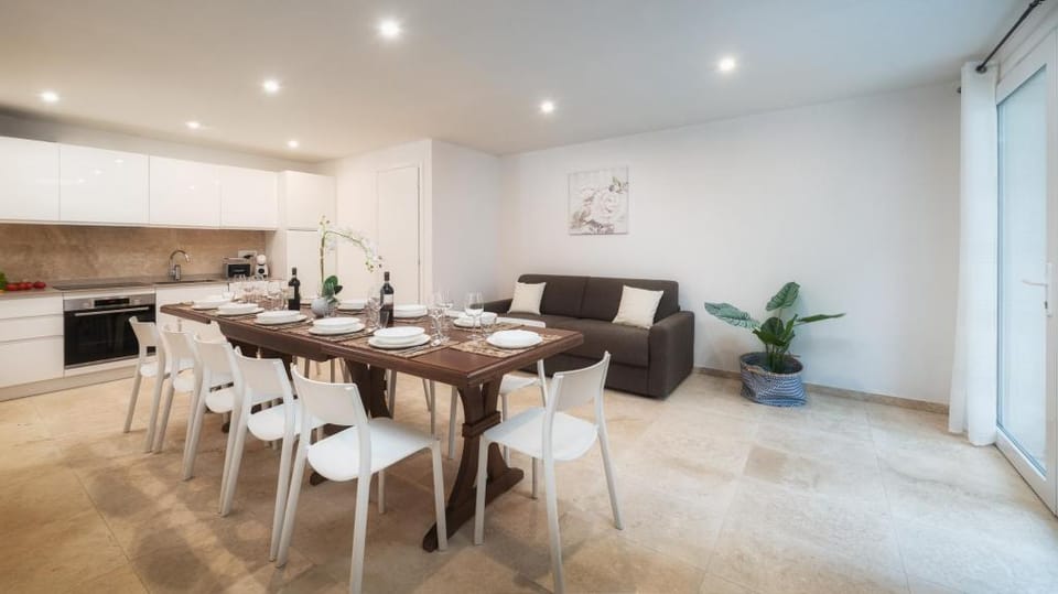 Villa Laconella 8+4 Apartment in Lacona