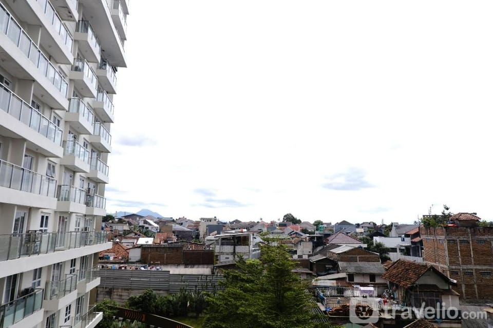 Cozy Strategic 1BR at Gateway Pasteur By Travelio Apartment in Bandung