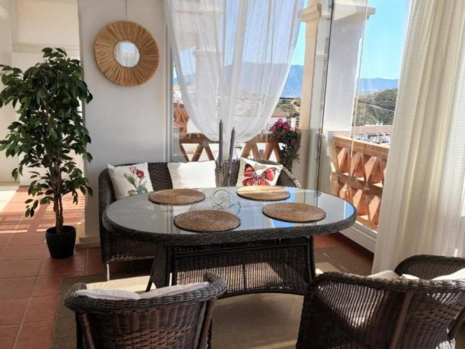 Seaviews gateaway Apartment in Sitio de Calahonda