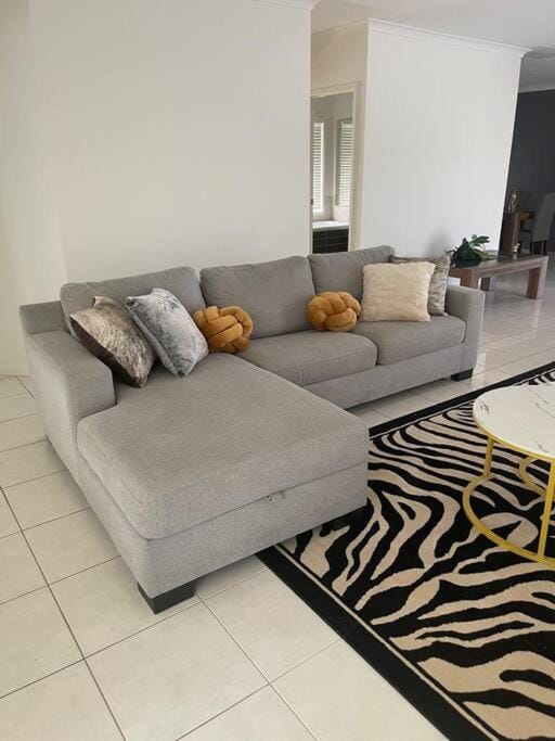 Stunning Luxurious house Vacation rental in North Lakes