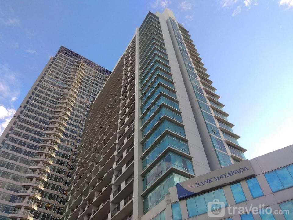 Homey Warm 1BR at Ambassade Residence By Travelio Apartment in South Jakarta City