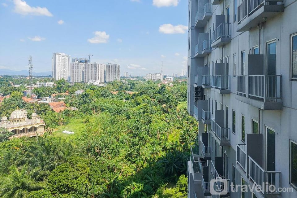 Fancy and Nice 1BR at Easton Park By Travelio Apartment in Jakarta