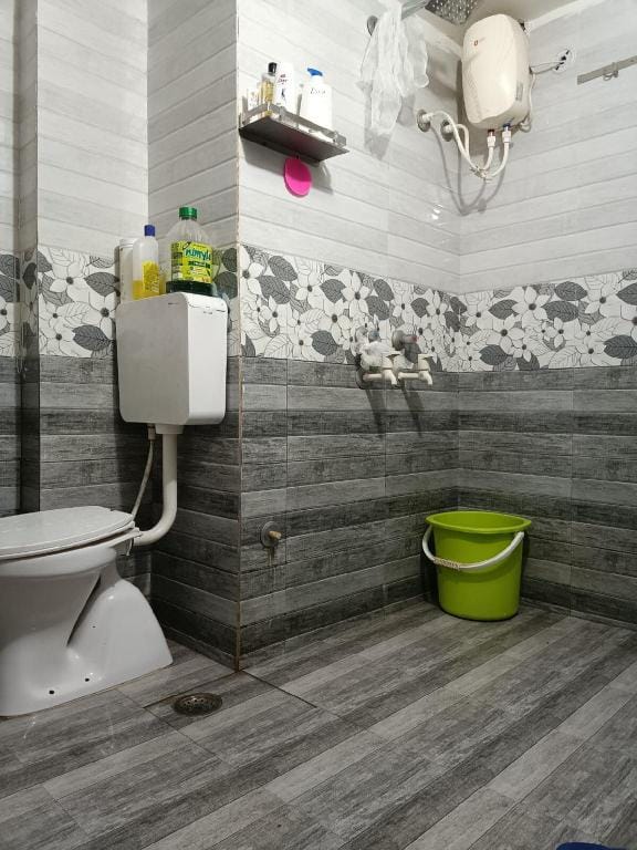 Modern 1BHK Fully Furnished Flat with Kitchen Apartment in Lucknow