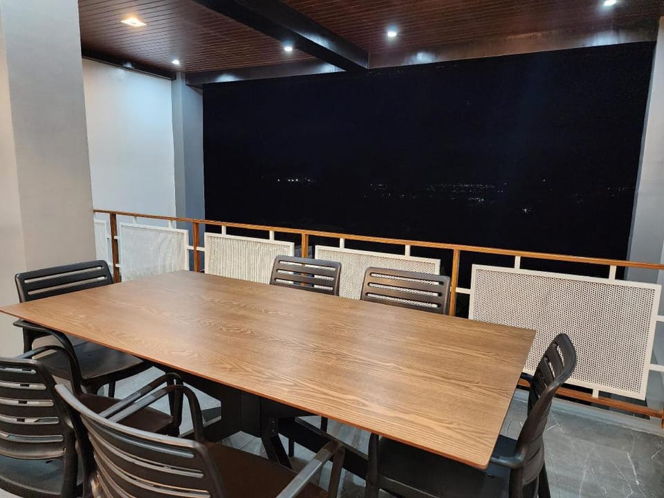 MT. VIEW POOL AND LOUNGE Vacation rental in Quezon City