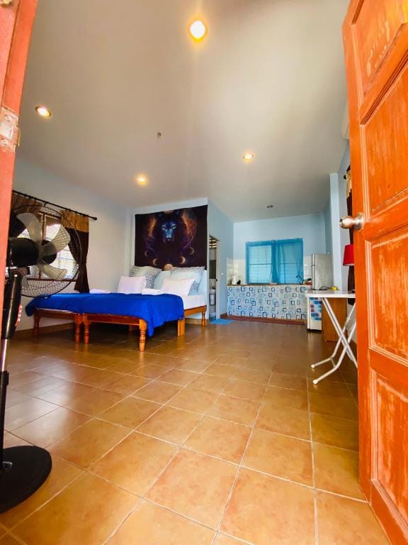 Cosy Elephant Beachfront bungalow Vacation rental in Rawai