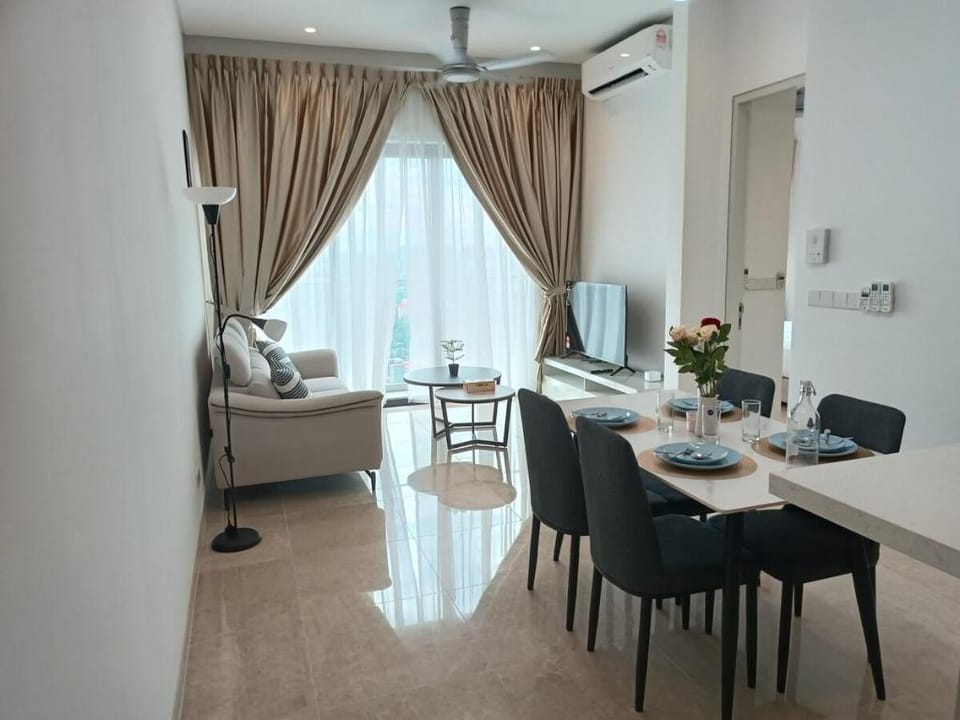 High Floor Luxury Family suites Kuala Lumpur BBCC Apartment in Federal Territory of Kuala Lumpur