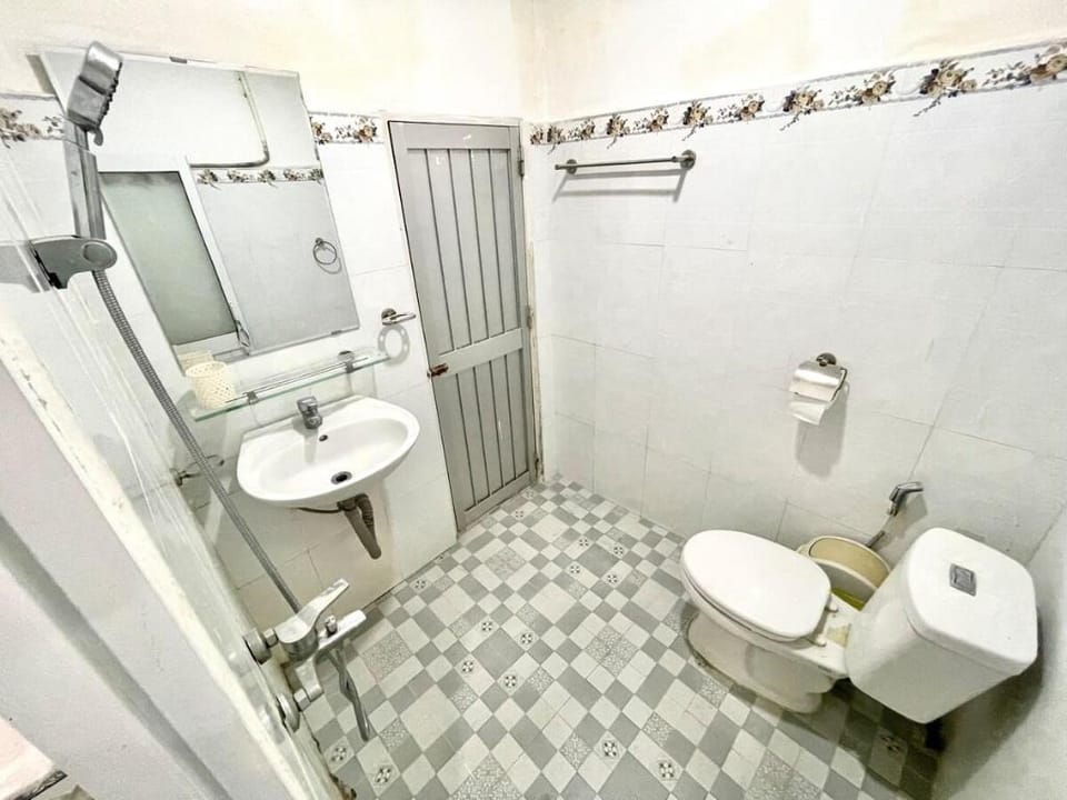 Affordable Room in midtown close to Bui Vien Vacation rental in Ho Chi Minh City