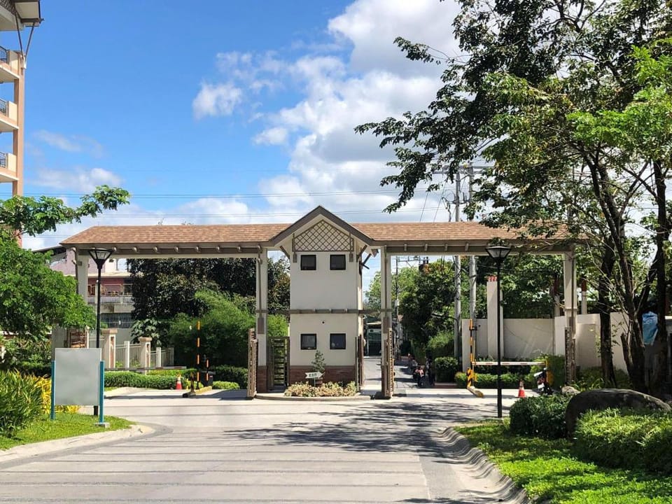 Condo Hotel Inspired in Pasig Two Bedroom  Apartment in Marikina