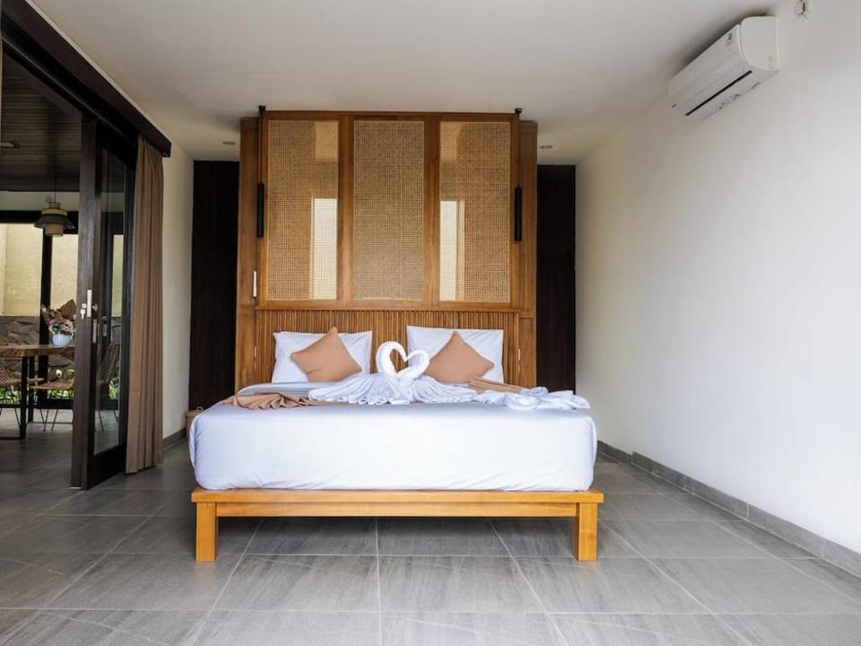 SVARGA RENJANA VILLA Lodge in West Nusa Tenggara, Indonesia
