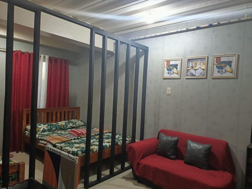 Vimelzu Daniella Transient  Apartment in Paranaque