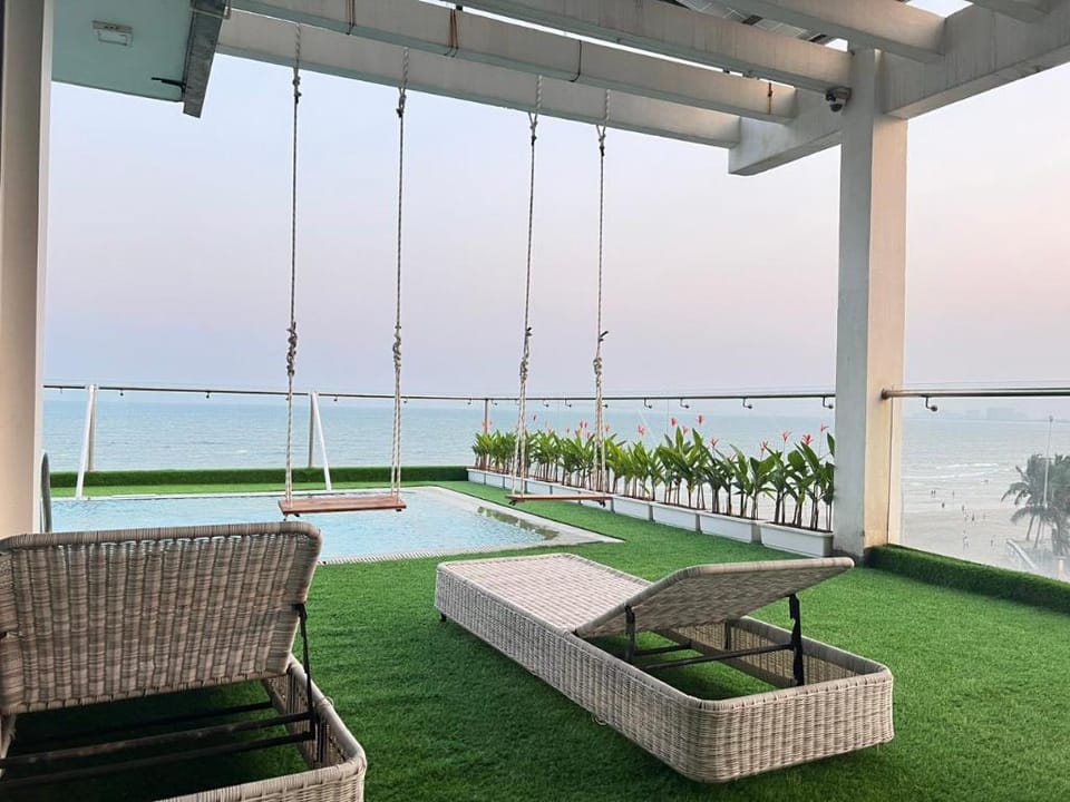 Luxury 7Bdroom  BeachFront Villa with Private Pool Villa in Da Nang