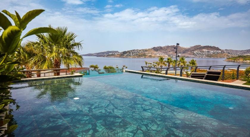 Root Redrock Yalıkavak Hotel in Muğla Province