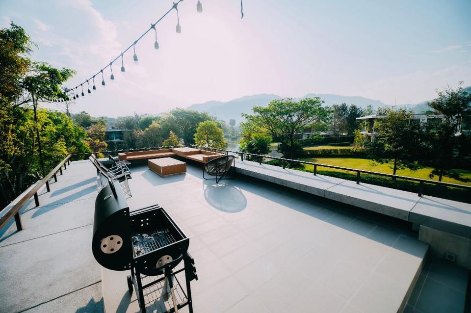 Mountain View 3 Bedrooms 18Villa Villa in Thailand