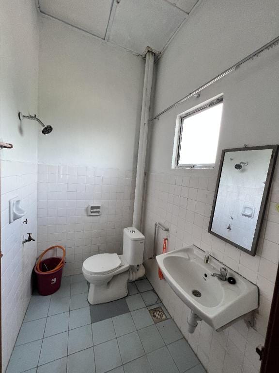 Double Story House *Kz Homestay @ Desa Serdang Vacation rental in Negeri Sembilan, Malaysia