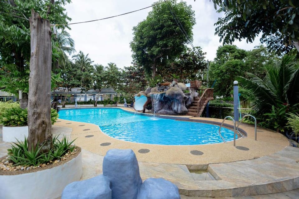 Madison Garden Residences Bed and Breakfast in Central Visayas